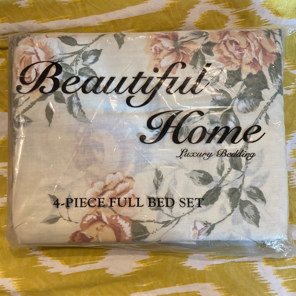 NWT 1980’s roses pattern in cream 4 piece full set.‎ 351